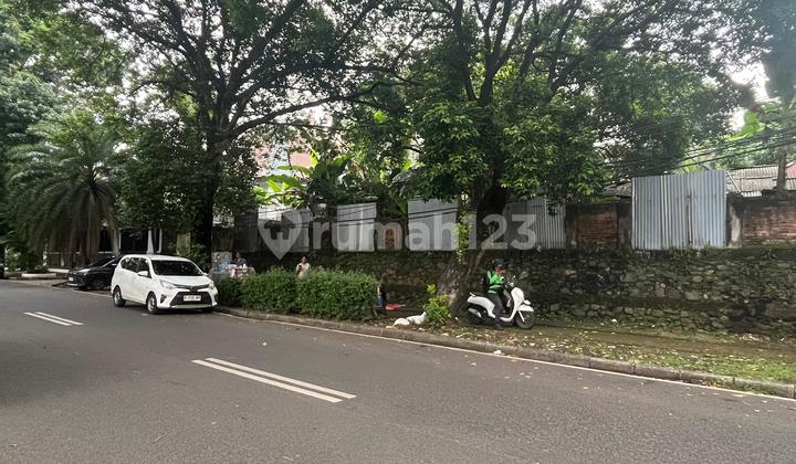 Land for sale, over 2000 square meters near Blok M and Sudirman. Land for sale, over 2000 square meters near Blok M and Sudirman.