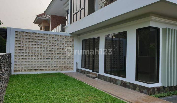 Dijual Rumah Cantik Minimalis Siap Huni Dengan Rooftop  2