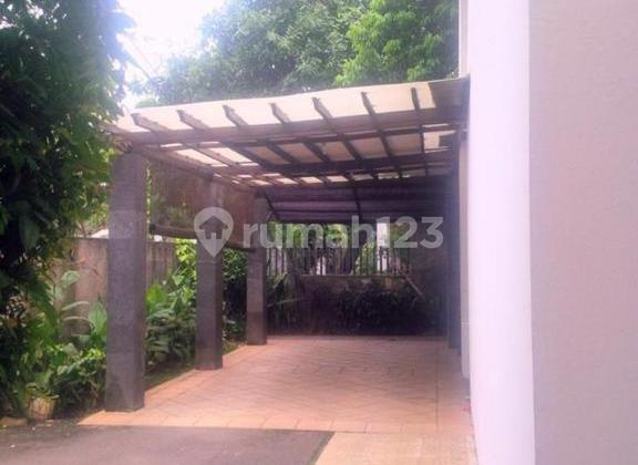 Dijual Rumah Mewah Pinggir Jalan Posisi Hook