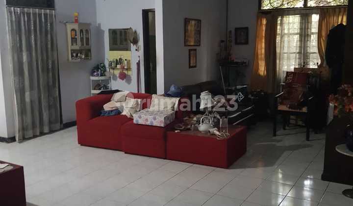 Price Drop !!! House For Sale In A Great Location In Kesehatan, South Jakarta 2