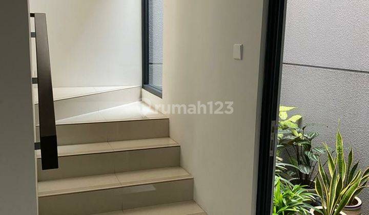 Dijual Rumah Mewah Cantik Siap Huni DiDalam Cluster Exclusive Kebayoran, Bintaro  2