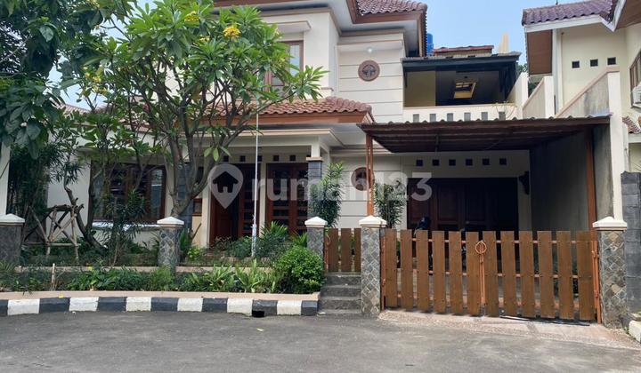 Dijual Cepat Rumah Siap Huni dengan Kolam Renang di Bintaro Jaya Sektor 7 Dijual Cepat Rumah Siap Huni dengan Kolam Renang di Bintaro Jaya Sektor 7