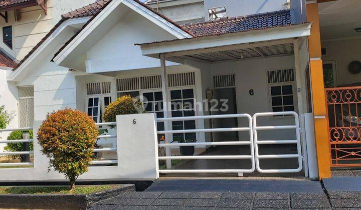 Disewakan Rumah Cantik Siap Huni Didalam Komplek  1