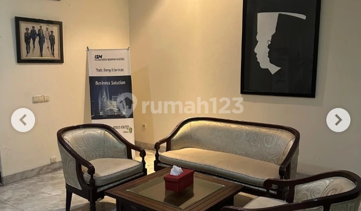 Dijual Rumah Cantik Dipinggir Jalan Lokasi Strategis Di Jakarta Timur 2