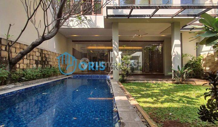 Rumah tropis cantik area prime  kemang dalam 9