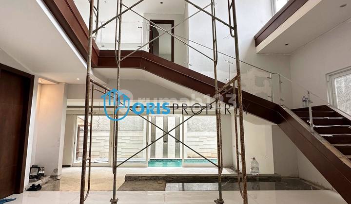 Rumah baru keren row lebar di pondok indah 6