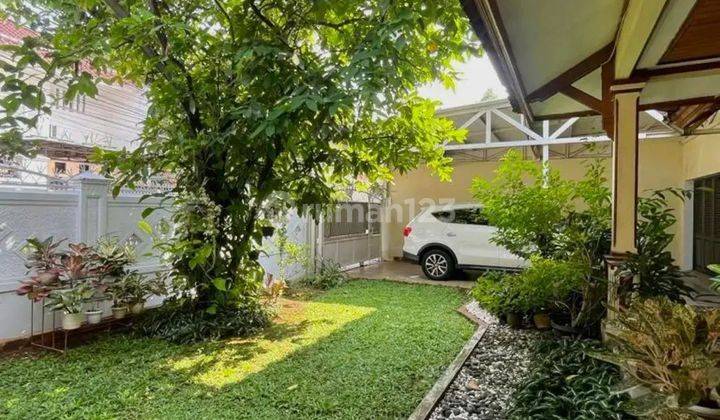 Rumah cantik strategis area cipete kemang 9