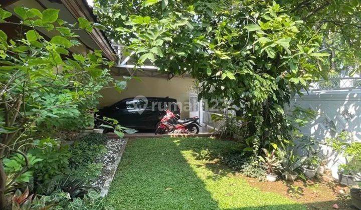Rumah cantik strategis area cipete kemang 10