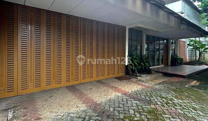 Rumah lama kokoh lokasi bagus di ampera kemang dkt cilandak
