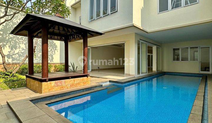 Kemang ~ rumah dalam townhouse model tropical siap huni 1