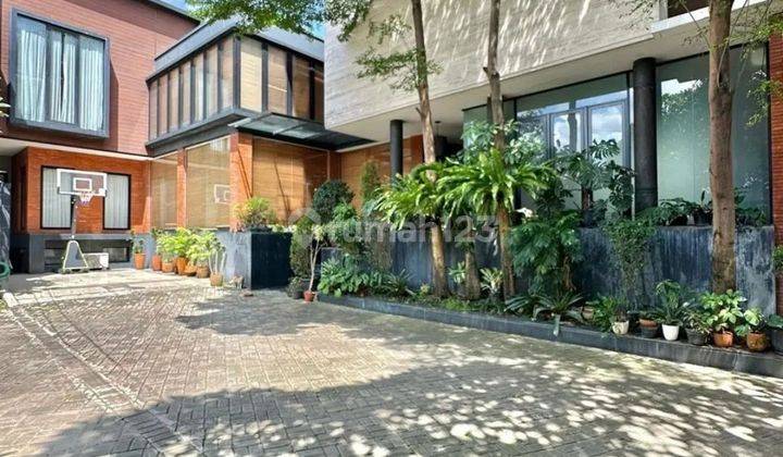 Kebayoran Lama, Rumah 2,5 Lantai Dlm Cluster Dkt Permata Hijau 1