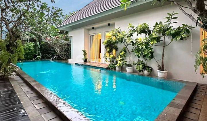 Jagakarsa, Rumah 2 Lantai Modern Tropical Lokasi Bagus 2