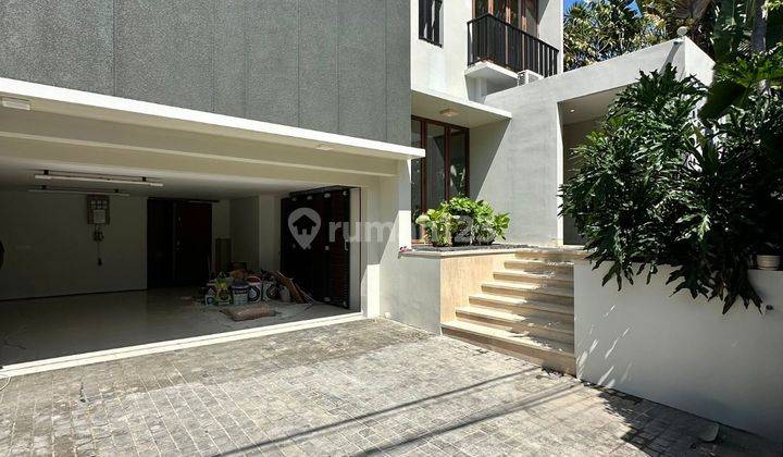 Cipete, Tropical House Idaman Di Gaharu Cilandak Harga Bagus  1