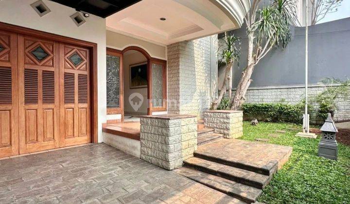 Pondok Indah, Rumah Siap Huni Terawat Row Jalan Lebar 2