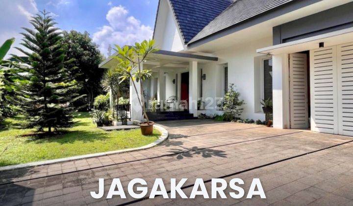 Jagakarsa, American Classic Semi Furnished Dg Halaman Luas 2