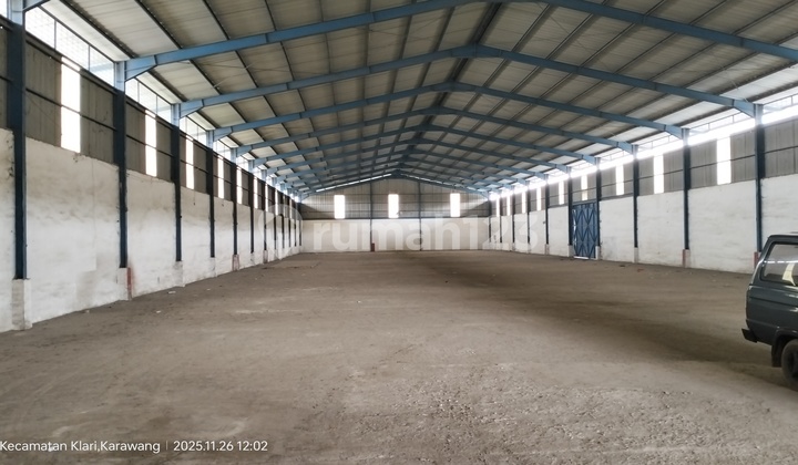 Good Warehouse Ready to Use, 2000 M² Area in East Karawang Good Warehouse Ready to Use, 2000 M² Area in East Karawang