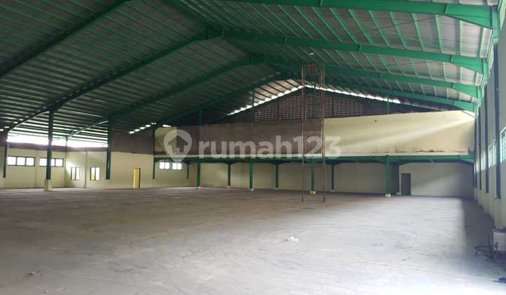 Good Large Warehouse 10000 M in Cikupa Tangerang Good Large Warehouse 10000 M in Cikupa Tangerang