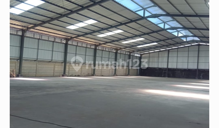 Good Ready-to-Use Warehouse in Curug Tangerang Good Ready-to-Use Warehouse in Curug Tangerang