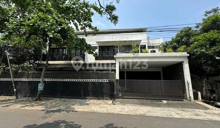 Rumah Mewah Siap Huni di Cikutra Bandung Bangunan Terawat Dekat Gedung Sate 2
