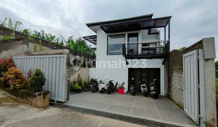 Rumah Siap Huni di Cimahi Utara Bangunan 2 Lantai Terawat City View Rumah Siap Huni di Cimahi Utara Bangunan 2 Lantai Terawat City View