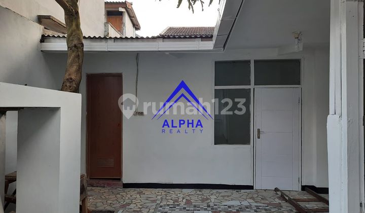 Disewakan Rumah Terawat Siap Huni Cocok Untuk Kantor di Sarijadi 9
