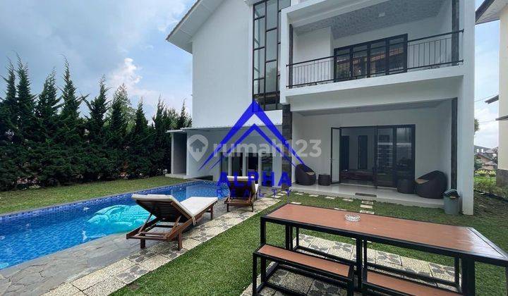 Rumah Villa Di Lembang Bandung Ada Kolam Renang Bangunan Terawat Furnish 2