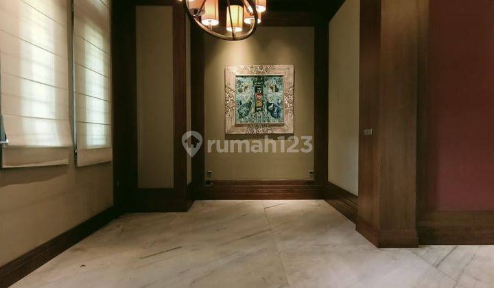 Rumah Mewah Siap Huni di Dago Bandung Ada Kolam Renang Terawat Full Jati 2