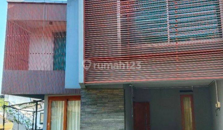 Rumah di Cigadung Bandung Dalam Cluster Full Furnish Terwat Siap Huni 1