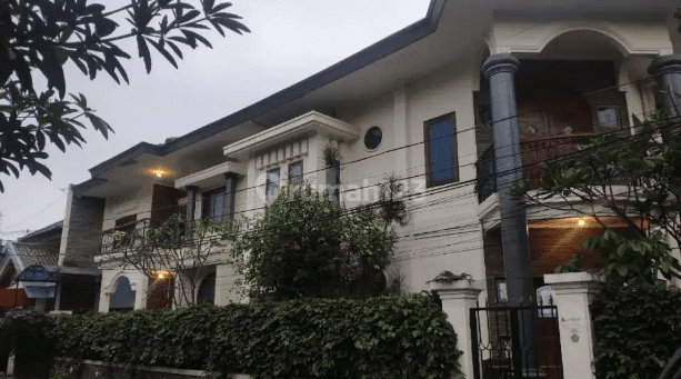 Rumah Mewah di Antapani Bandung 2 Lantai Full Furnish Terawat Siap Huni 2