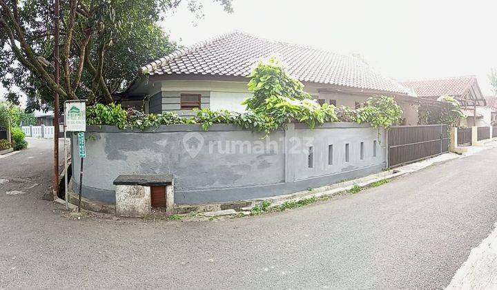 Rumah di Pasteur Bandung 2 Lantai Furnish dekat gerbang Tol Pasteur 1