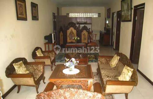 Rumah di Pasteur Bandung 2 Lantai Furnish dekat gerbang Tol Pasteur 2