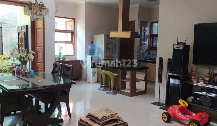 Rumah Mewah Siap Huni di Antapani Bandung 2 Lantai Bangunan Terawat Semi Furnish 2