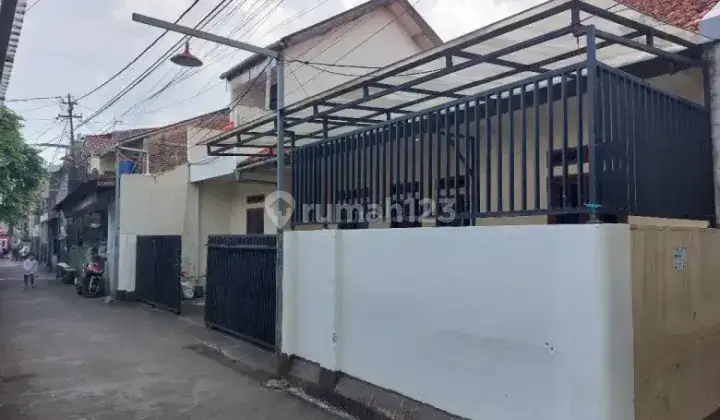 Rumah Siap Huni Di Jl Supratman Bandung 2 Lantai Bangunan Terawat 1