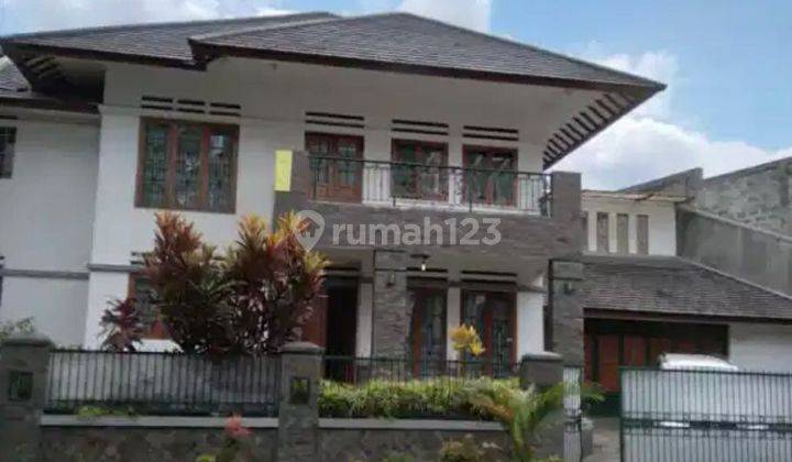 Rumah Mewah Siap Huni di Setraduta Bandung Dalam Komplek Elit Bangunan Terawat 1