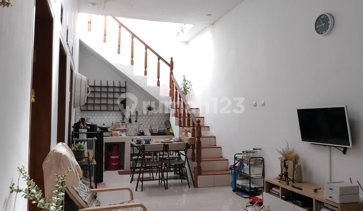 Rumah Siap Huni di Margahayu Bandung Bangunan 2 Lantai Terawat 2