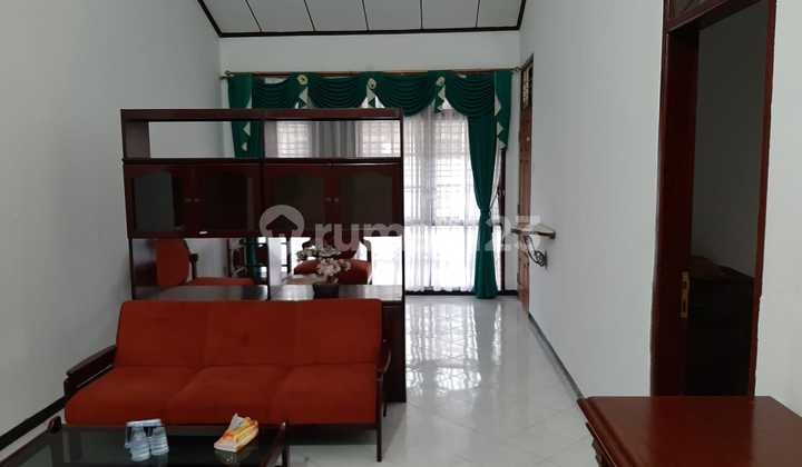 Rumah di Pasteur Bandung dekat gerbang Tol bisa untuk Hunian dan kantor