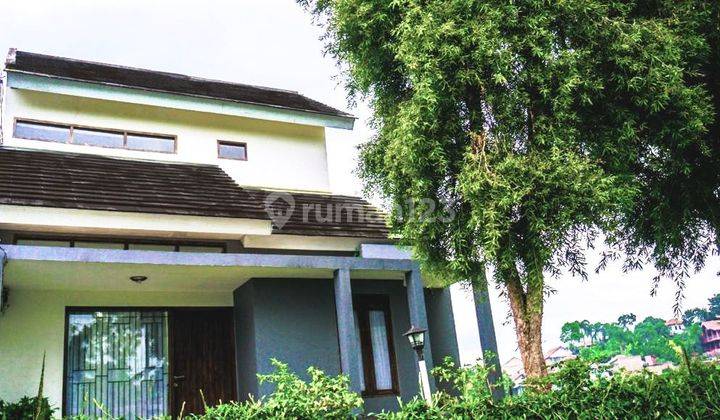 Villa Siap Huni di Lembang Bandung Halaman Luas Bangunan Terawat 1 Lantai 2