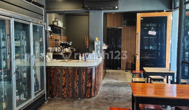 Ruang Usaha di Jl Riau Bandung Cocok untuk Dijadikan Resto dan Cafe
