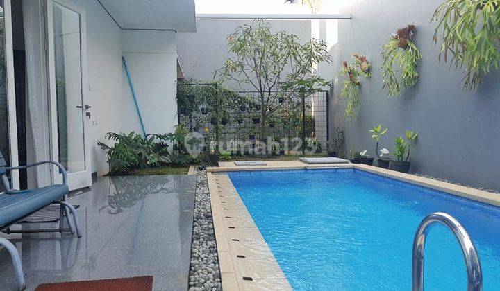 Rumah Mewah Siap Huni Di Gegerkalong Ada Kolam Renang Bangunan Terawat 1