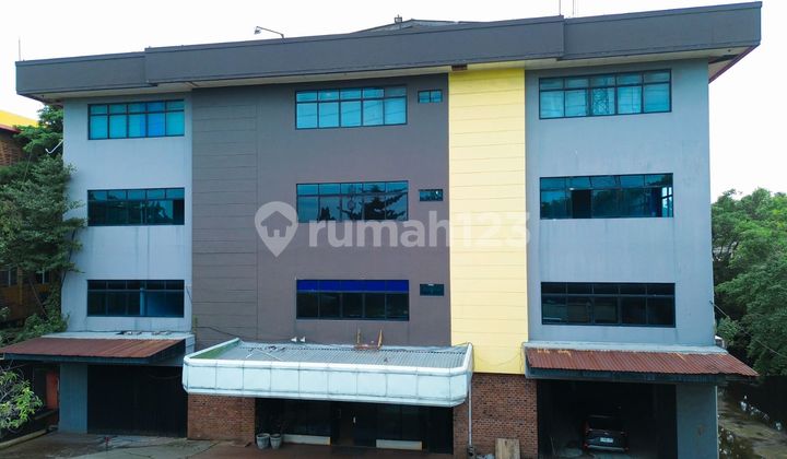 Gedung 4 Lantai di Pegangsaan Dua, Kelapa Gading - Sebrang Sekolah Yakobus