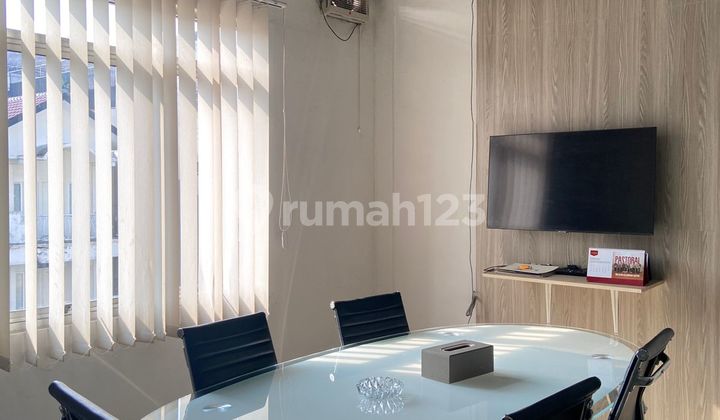 Ruko di Villa Gading Indah, Kelapa Gading - Full Furnished