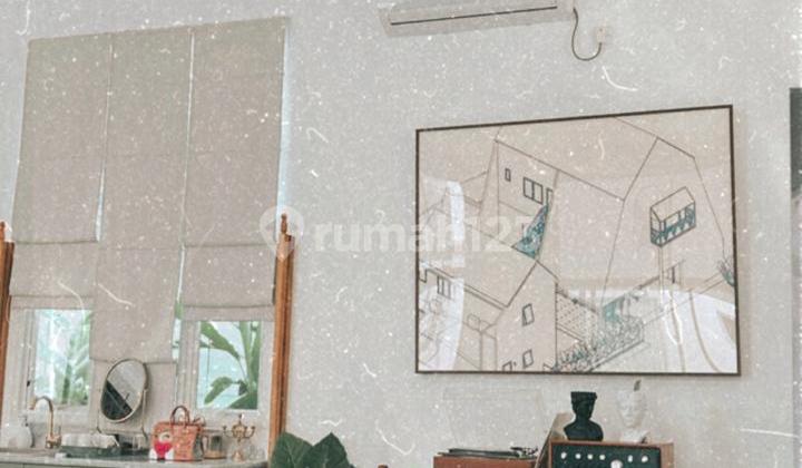 Rumah di Pejaten, Pasar Minggu - Full Furnished, Ada Kolam Renang 2