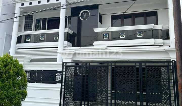 For Sale Luxury House in Darmo Baru Barat Full Granite 1
