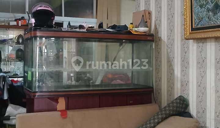Rumah Tinggal di Lingkungan Nyaman Taman Cibaduyut Indah, Bandung