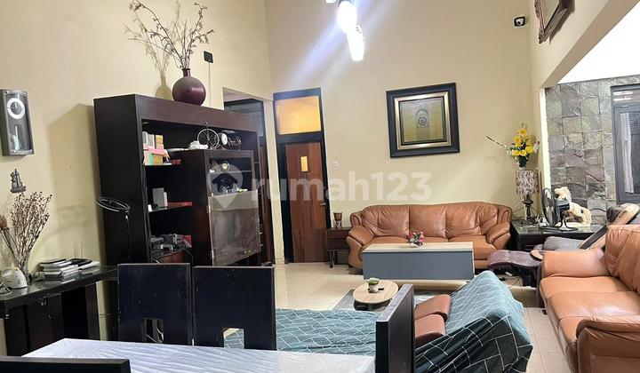 Good Well-Maintained House Ready to Occupied Comfortable SHM at Jl. Renggong, Bandung 2