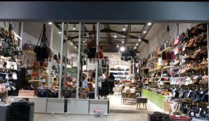 Good Strategic SHM Shop House Ready to Occupy on Mainroad Cihampelas Walk 2