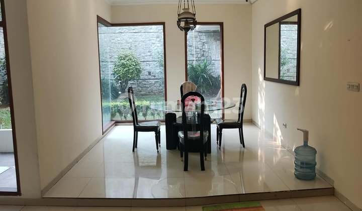 Rumah Modern Mewah di Taman Sakura Indah, Soekarno Hatta Bandung