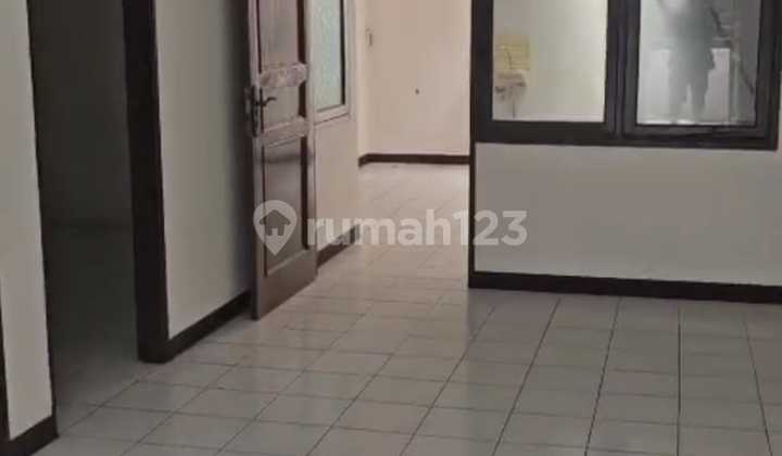 Rumah Murah Nyaman Siap Huni SHM di Taman Kopo Indah Ii