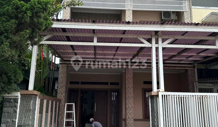 Affordable Minimalist Comfortable House Ready to Occupy with SHM in Singgasana Pradana