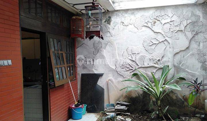 Rumah Jadul Terawat Tengah Kota Jl.merapi Malang 2